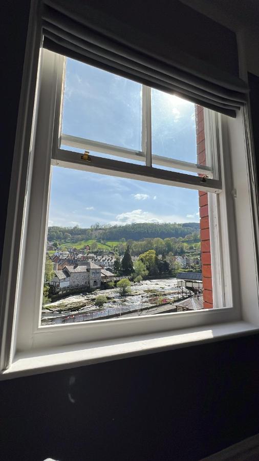 Riversdale House Bed & Breakfast Llangollen Esterno foto
